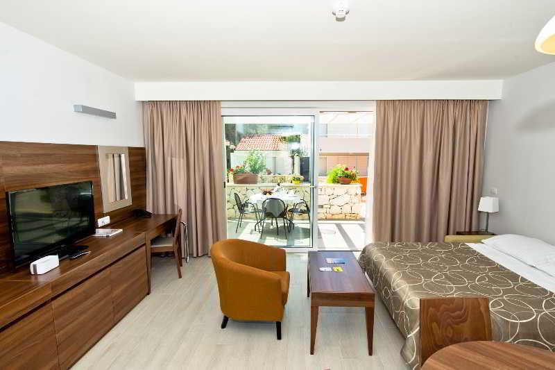 Apartment Holiday Village Zaton Nin Exterior photo